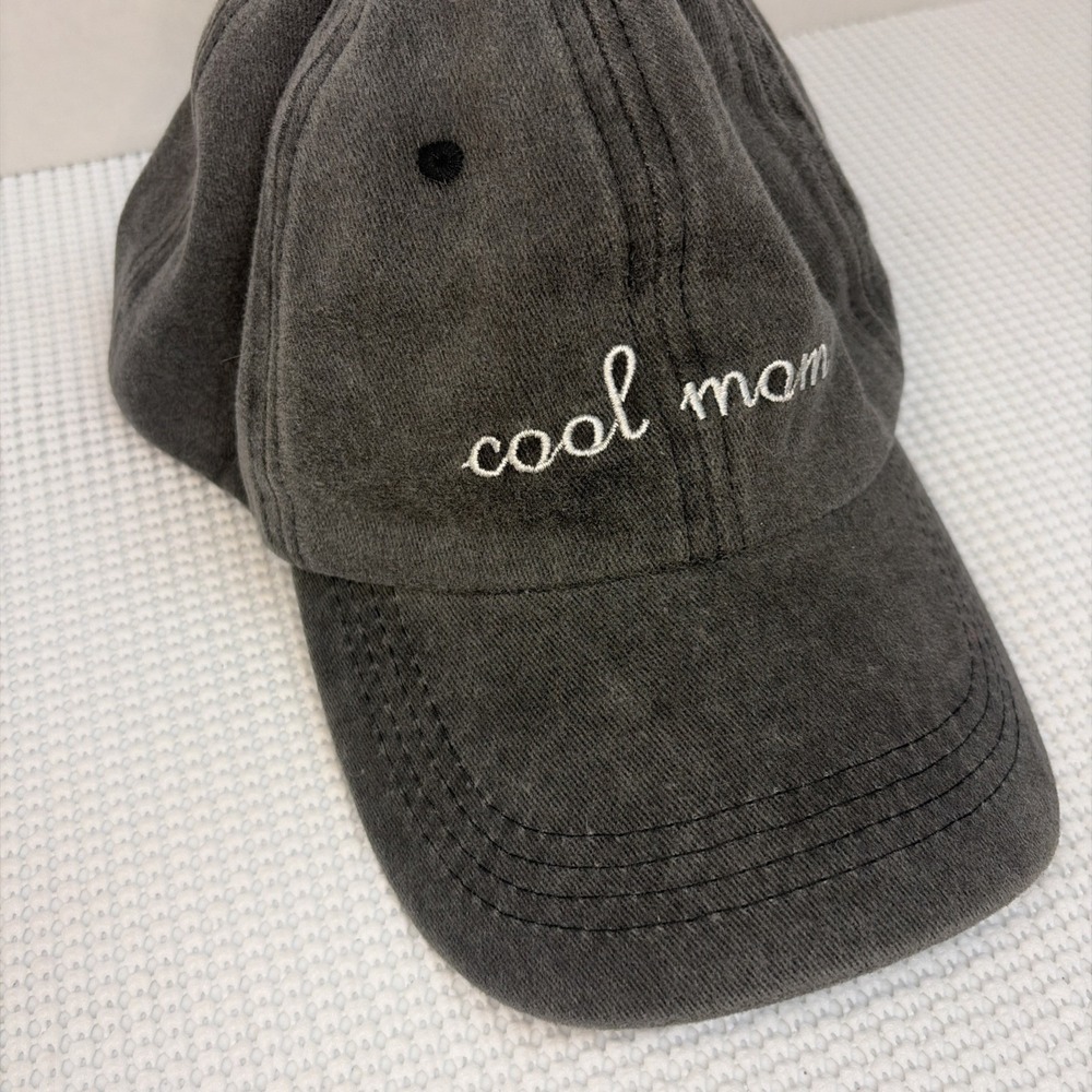 Black Faded "Cool mom" Baseball Hat - Picture 2 of 4
